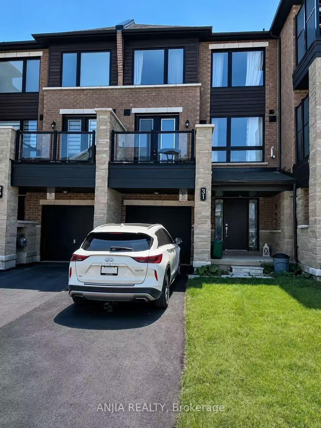 31 Red Maple Lane, Barrie, ON L9J 0N4