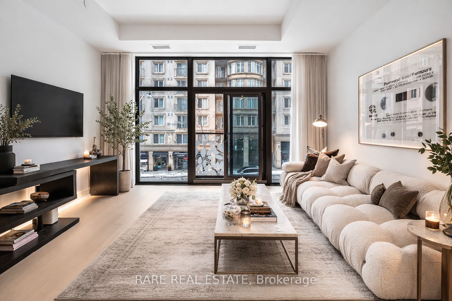 6 Jackes Avenue 209, Toronto C09, ON M4T 1E5