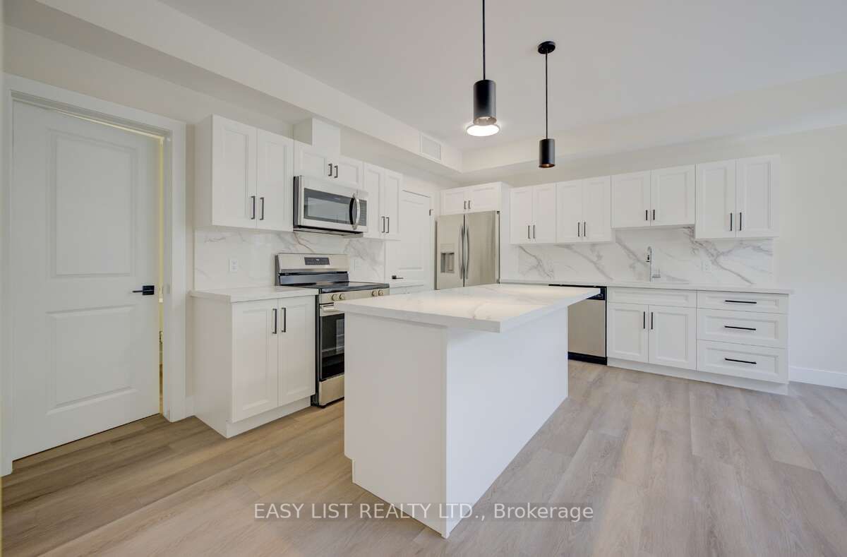 17 Peter Street 1, Kitchener, ON N2G 3J5