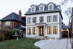 36 Ava Road, Toronto C03, ON M5P 1Y4