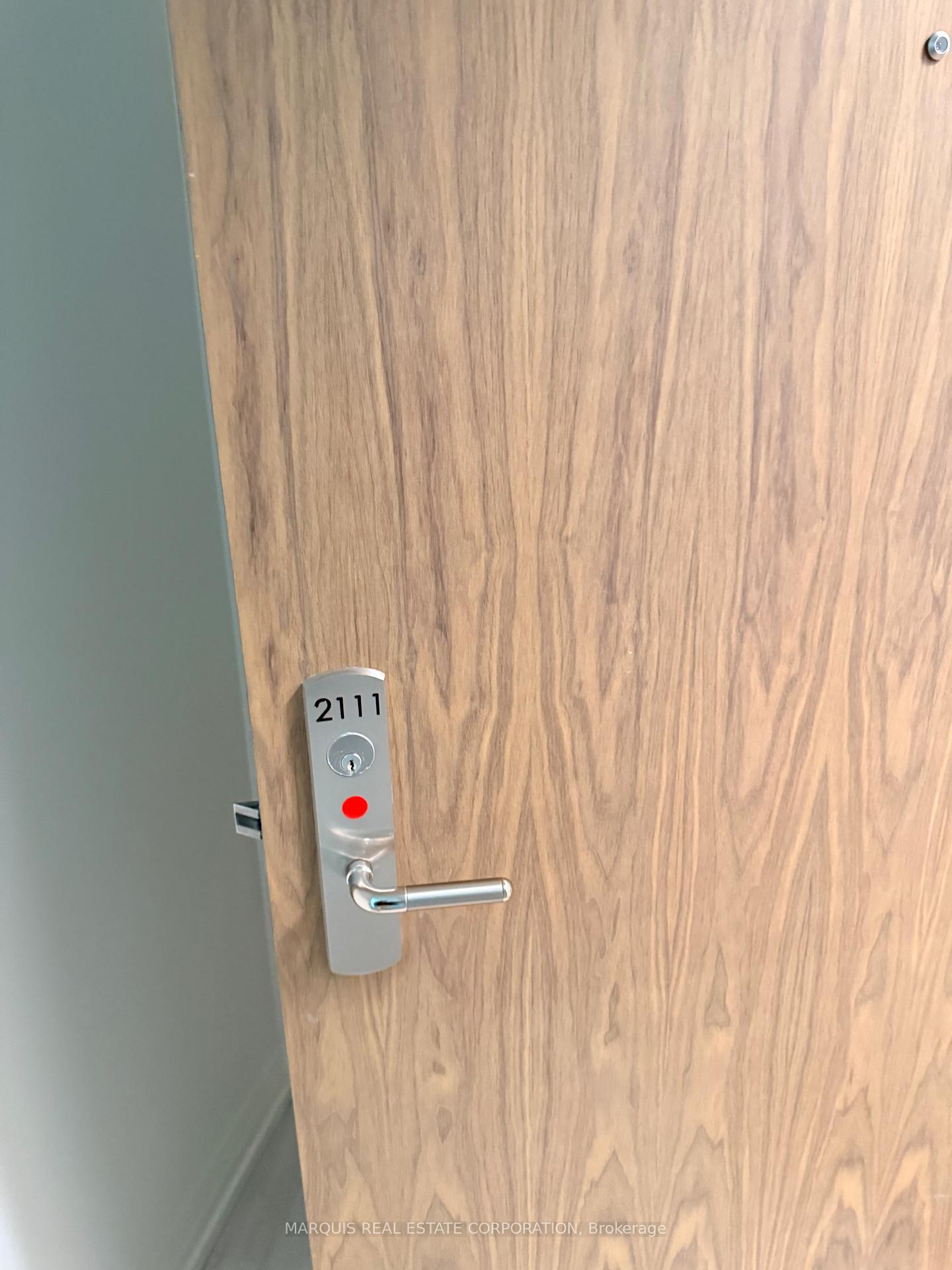 27 Korda Gate 2111, Vaughan, ON L4K 2M9