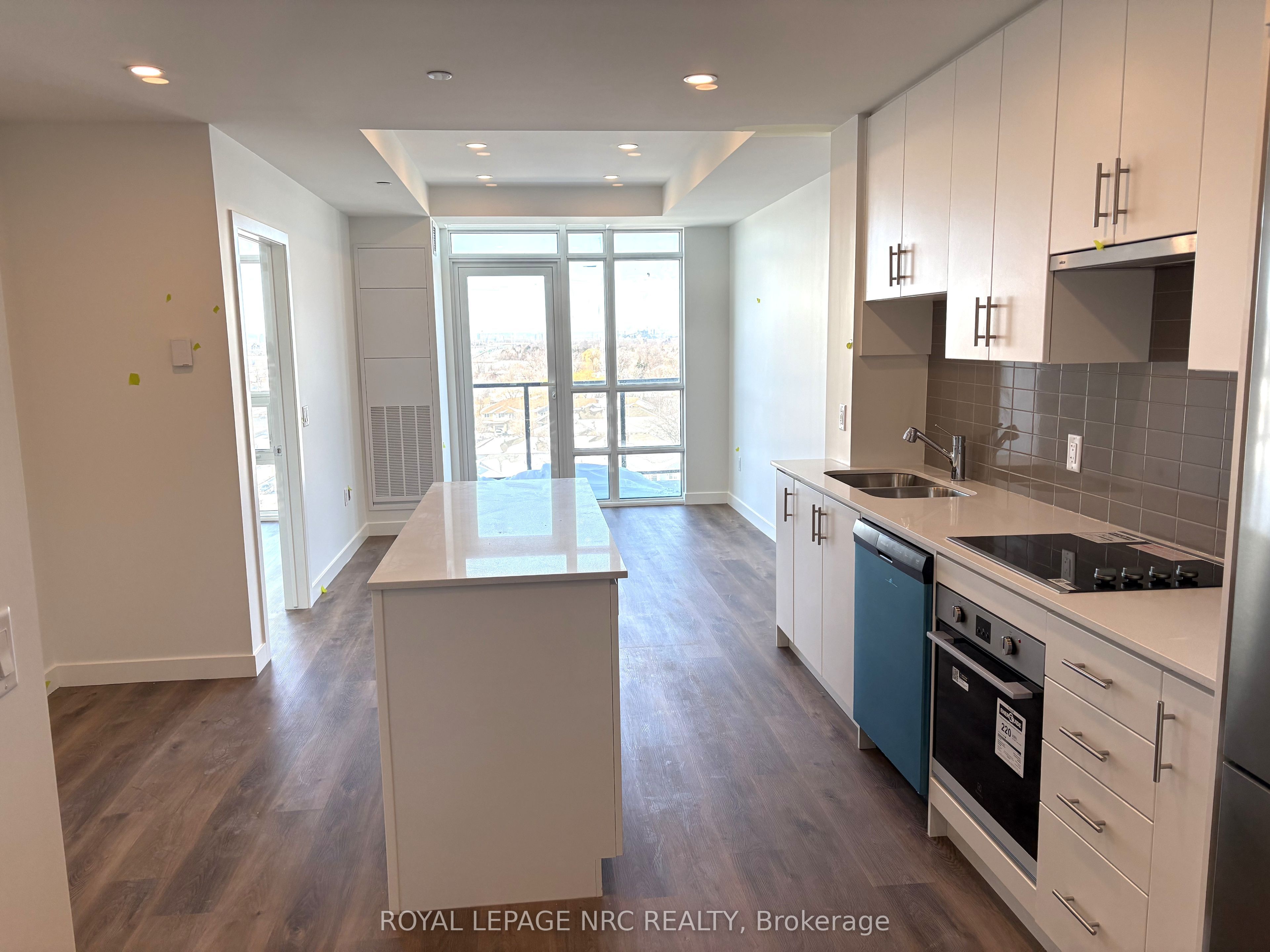 461 Green Road 921, Hamilton, ON L8E 5B4