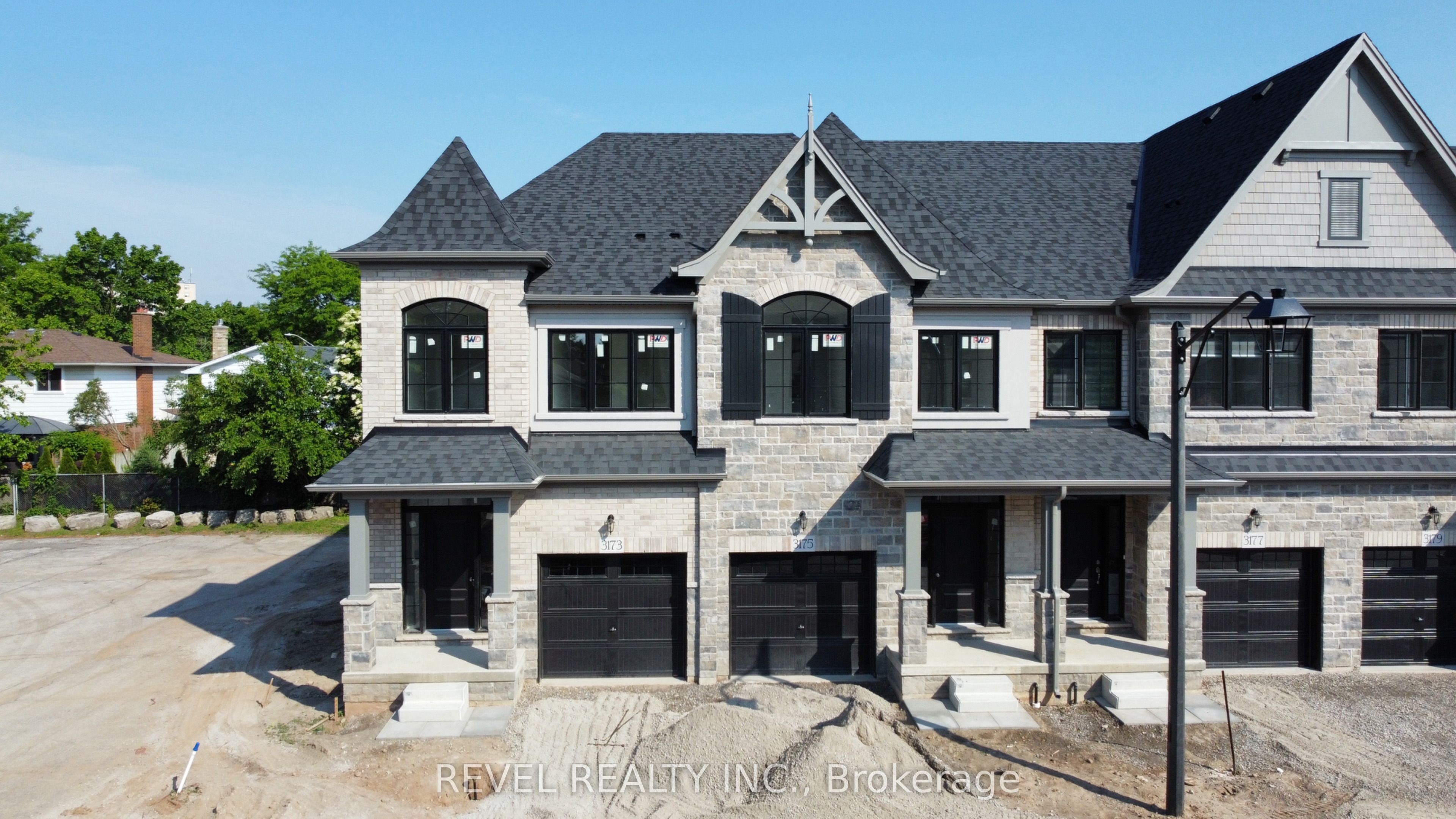 3173 Maplehill Drive, Burlington, ON L7N 2W3