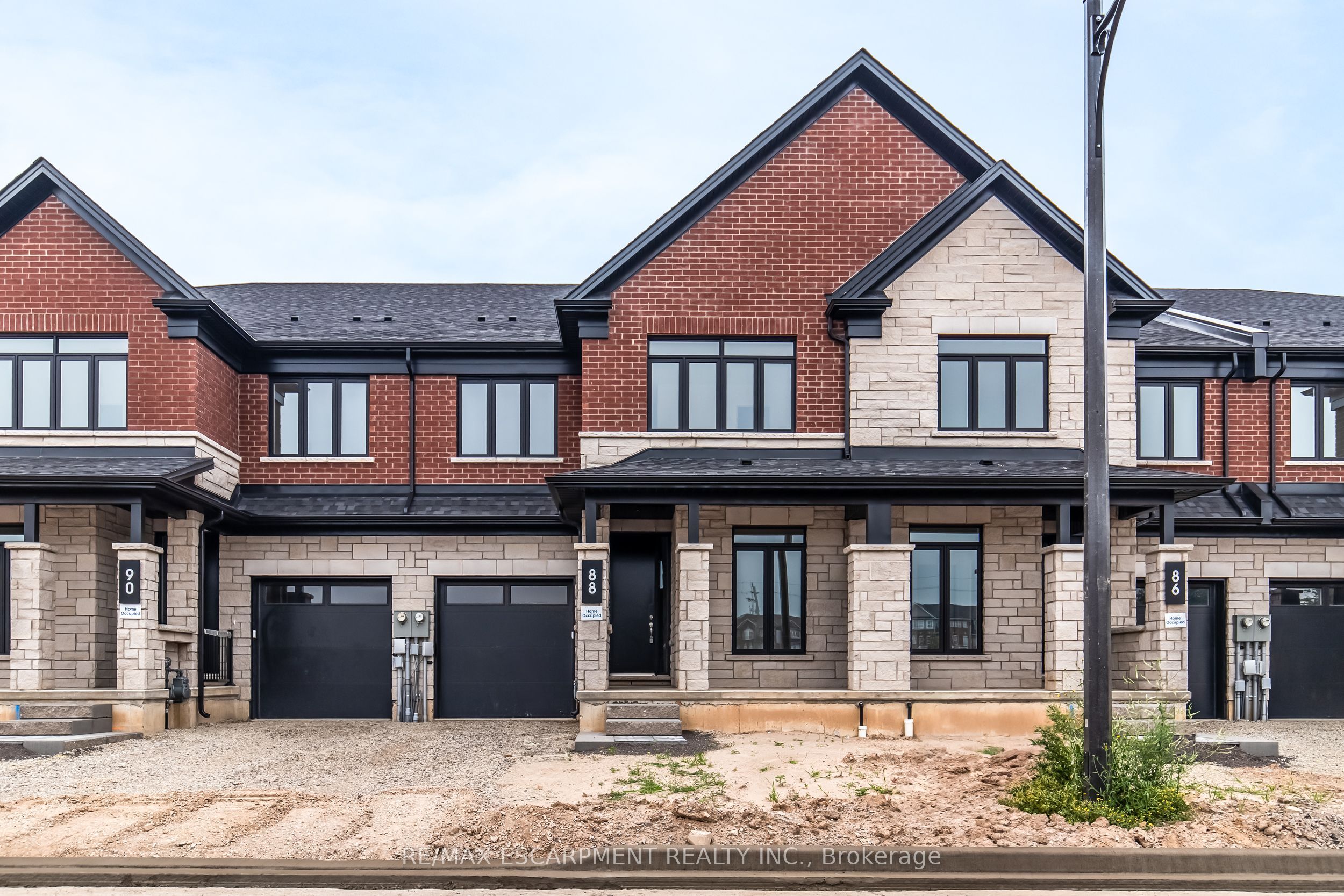 96 Valley Trail Place, Hamilton, ON L8B 2A2