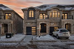 675 Victoria Road N 12, Guelph, ON N1E 0S9