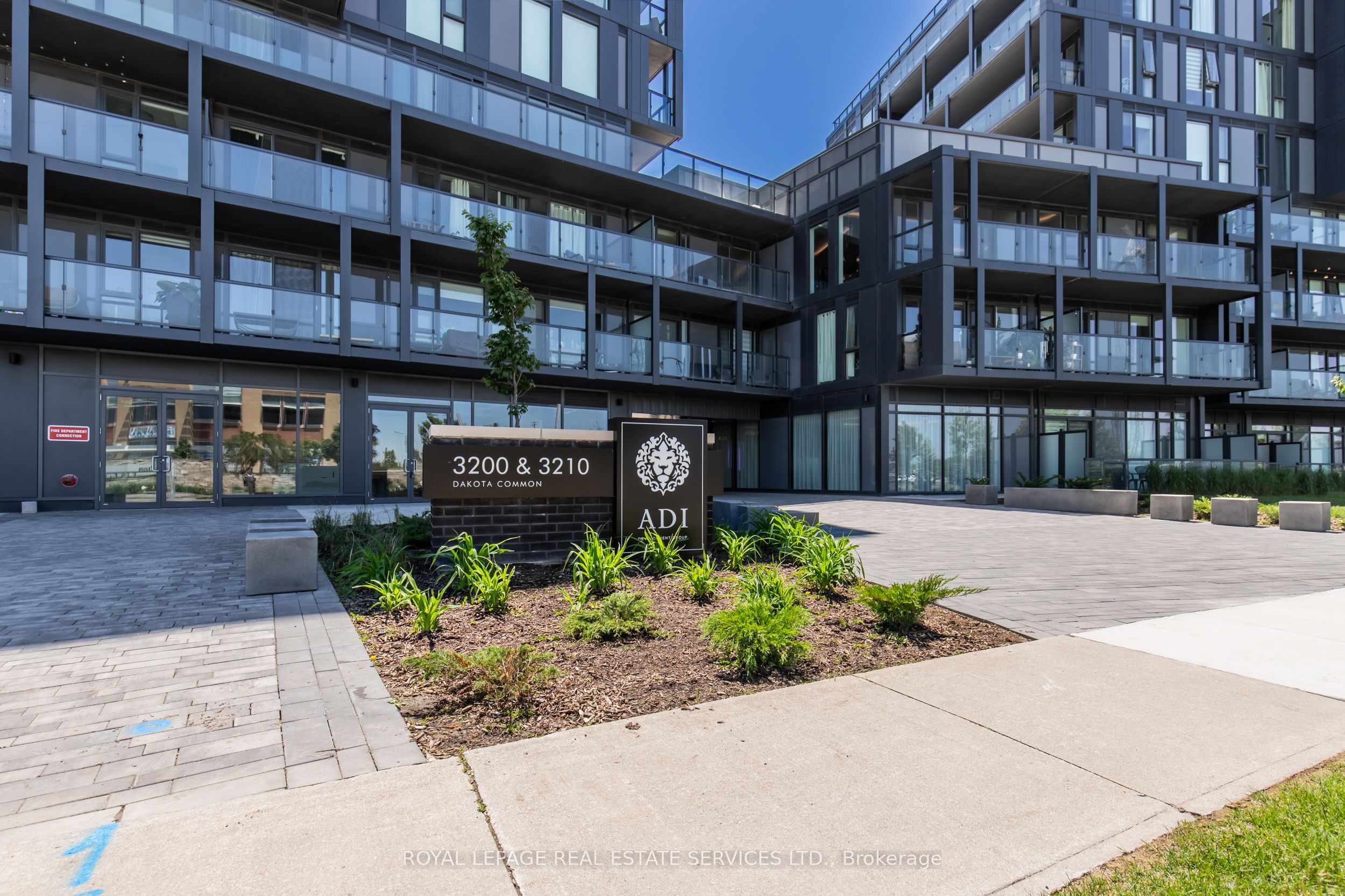 3210 Dakota Common A607, Burlington, ON L7M 2A8