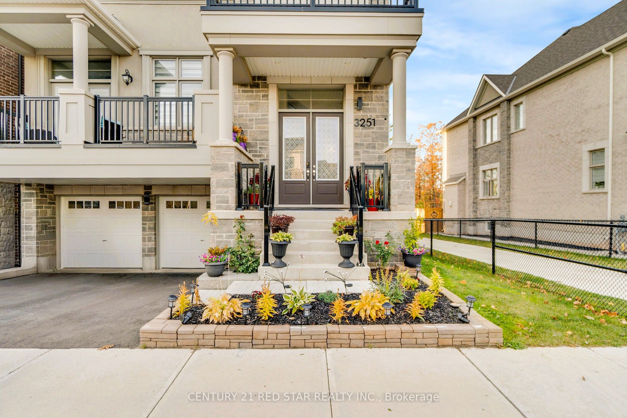3251 Harasym Trail, Oakville, ON L6M 5N6