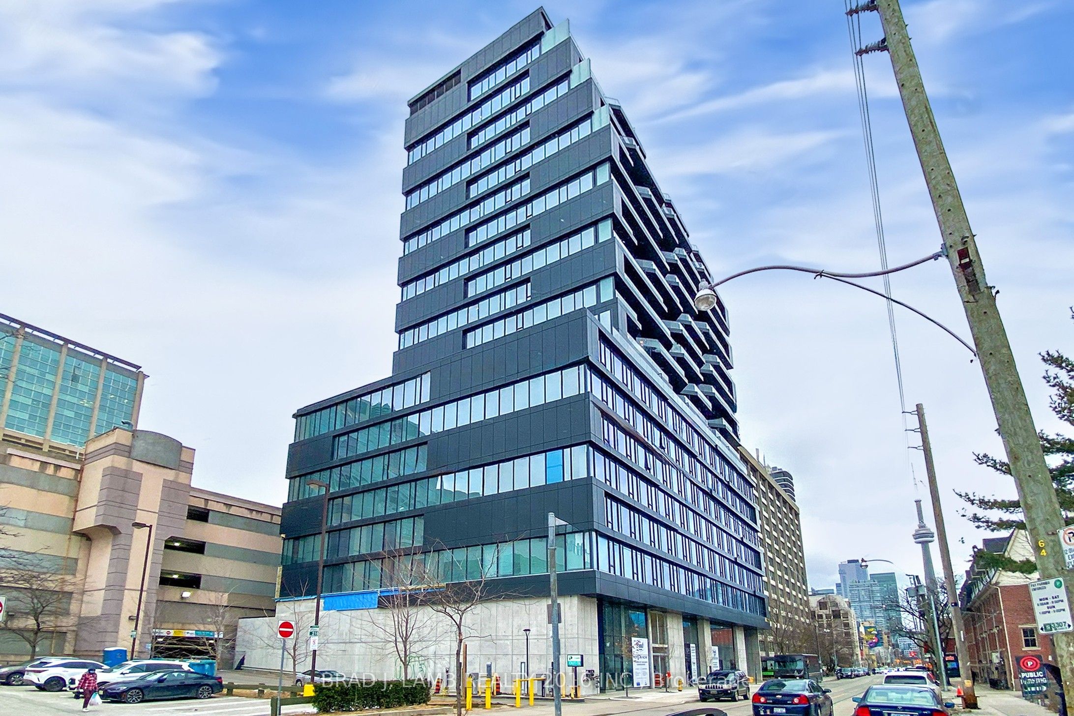 195 McCaul Street 518, Toronto C01, ON M5T 0E5
