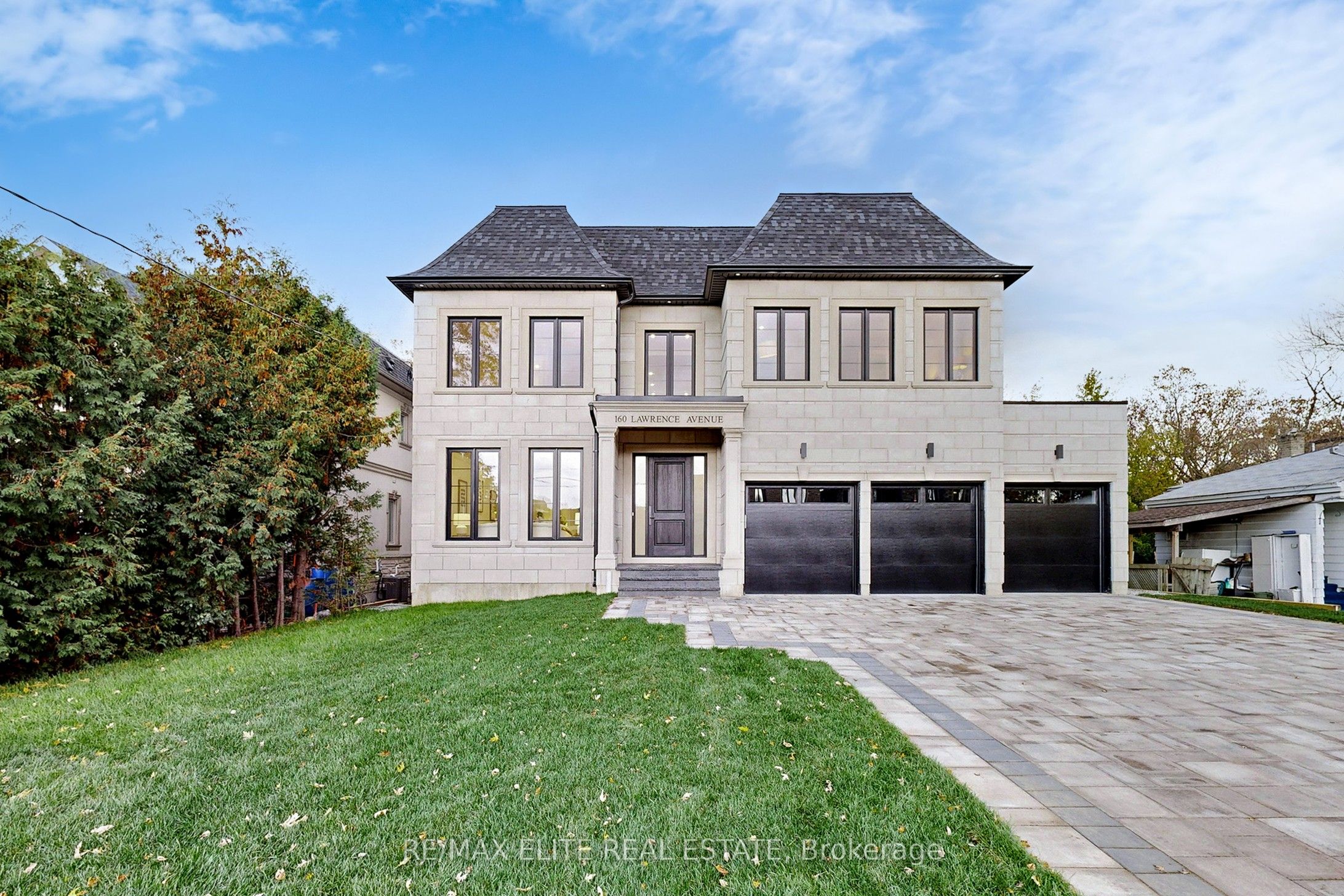 160 Lawrence Avenue, Richmond Hill, ON L4C 1Z5