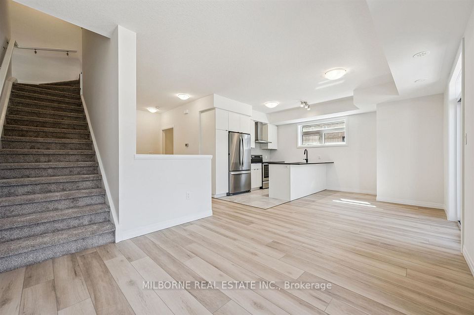 36 Thatcher Drive, Guelph, ON N1L 0R8