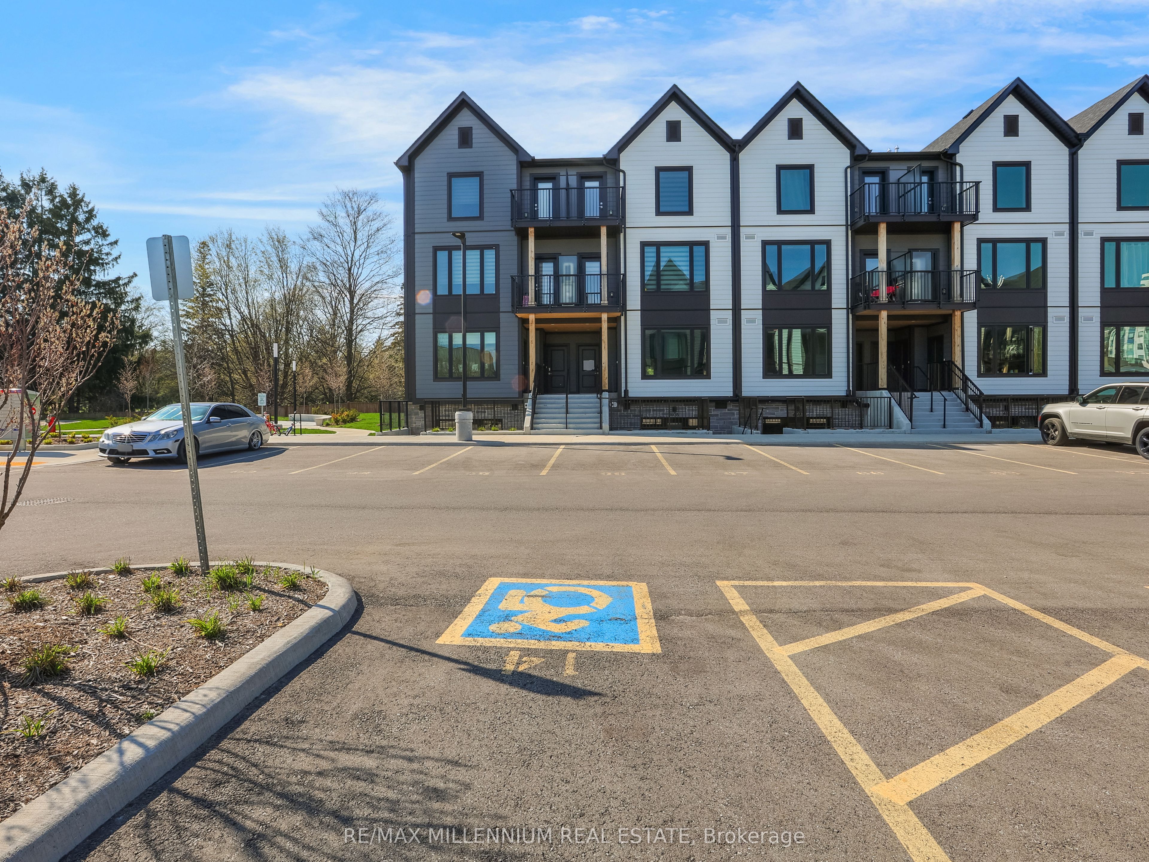 708 Woolwich Street 206, Guelph, ON N1H 0C8